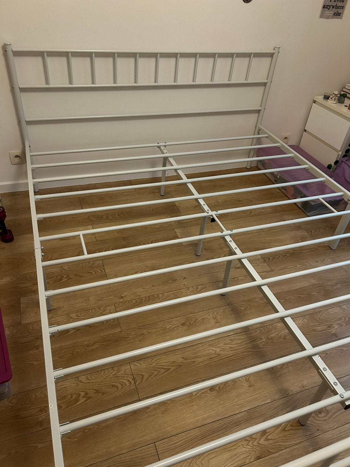 Lit blanc, Enlèvement, Utilisé, 200 cm, Blanc