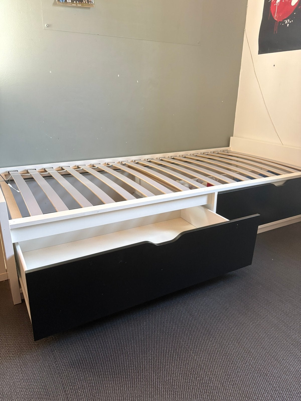 IKEA bed + hoofdbord + boxspring, Huis en Inrichting, Slaapkamer | Bedden, Zo goed als nieuw, Ophalen