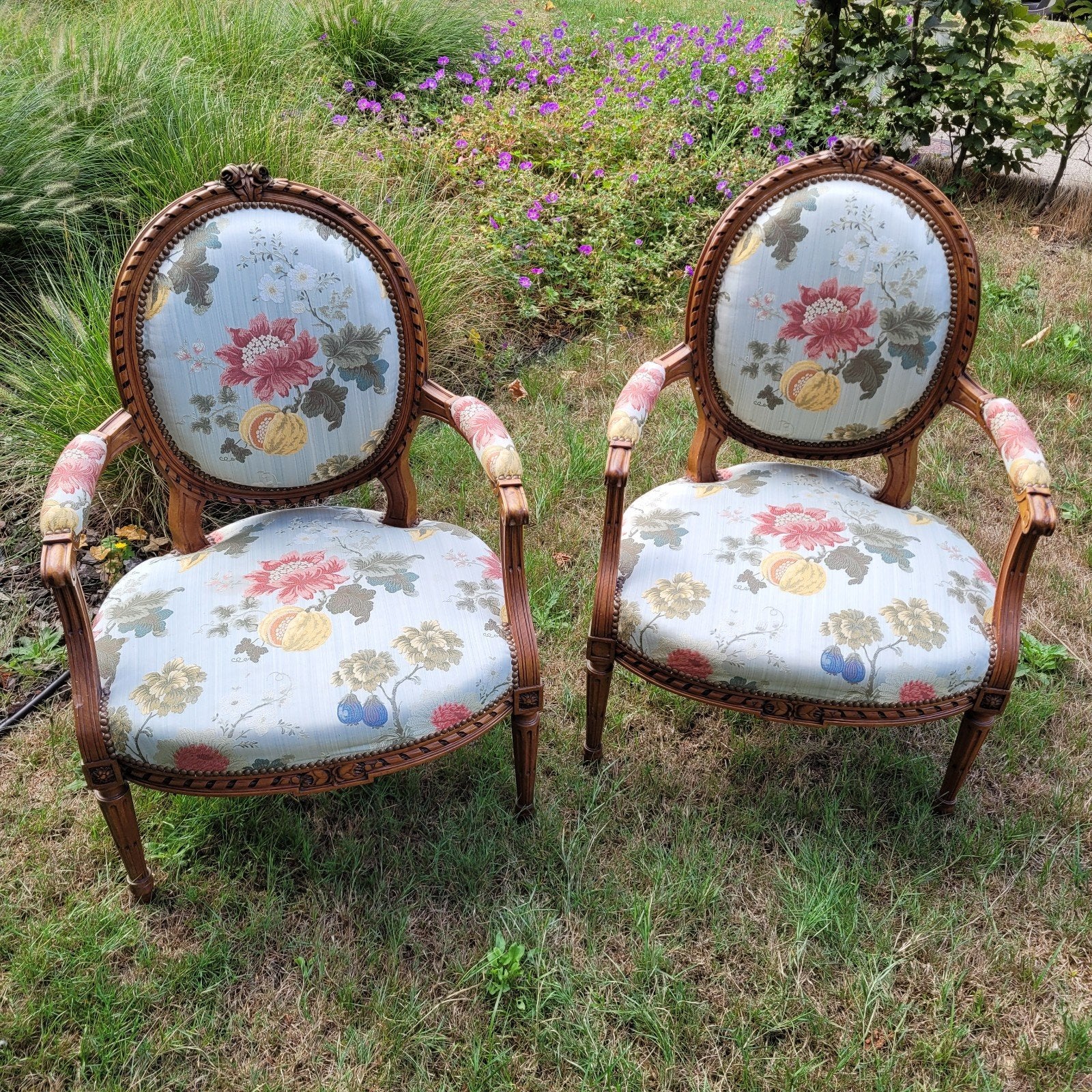 antieke fauteuils, Enlèvement