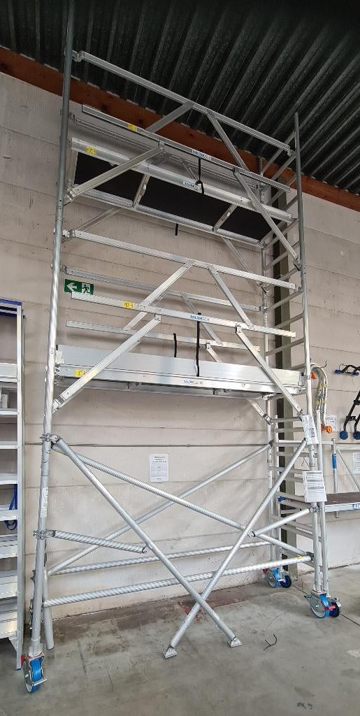 NIEUWE STELLINGEN LADDERS EN NOKHAKEN, Ophalen, Nieuw