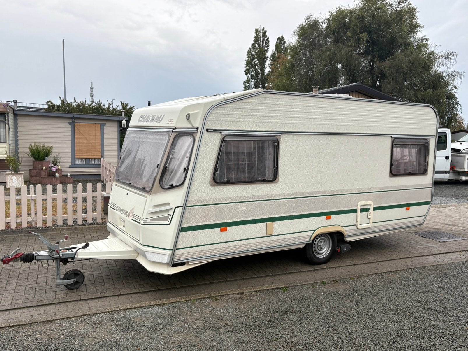 Chateau 460 + Voortent + Moover - Inschrijfklaar, Particulier, Douche, Chateau