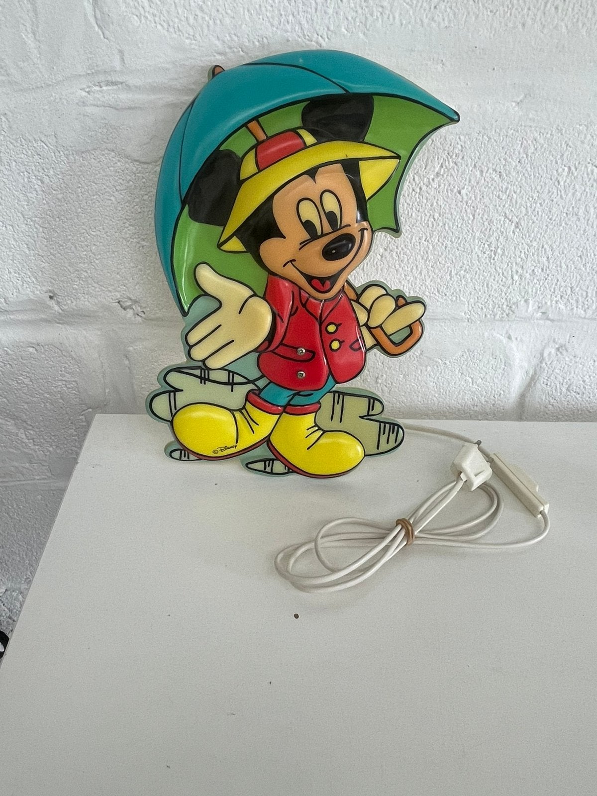 Originele Vintage Disney Wandlamp – Mickey Mouse in de Regen, Kinderen en Baby's, Ophalen, Zo goed als nieuw, Disney, Lamp