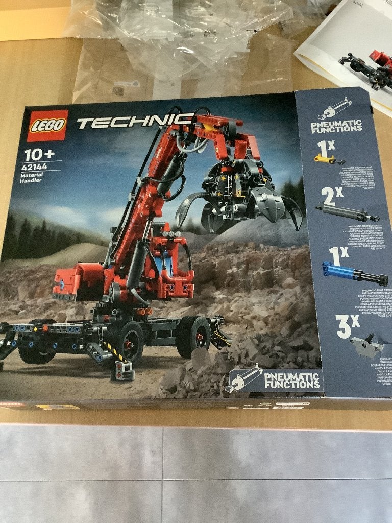 Lego Technic 42144 Overslagkraan, Ophalen, Compleet, Lego, Zo goed als nieuw