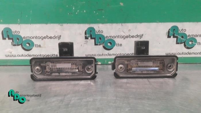 Eclairage immatriculation d'un Volkswagen Lupo (Lupo 98-), Volkswagen, -, 3 mois de garantie, Utilisé