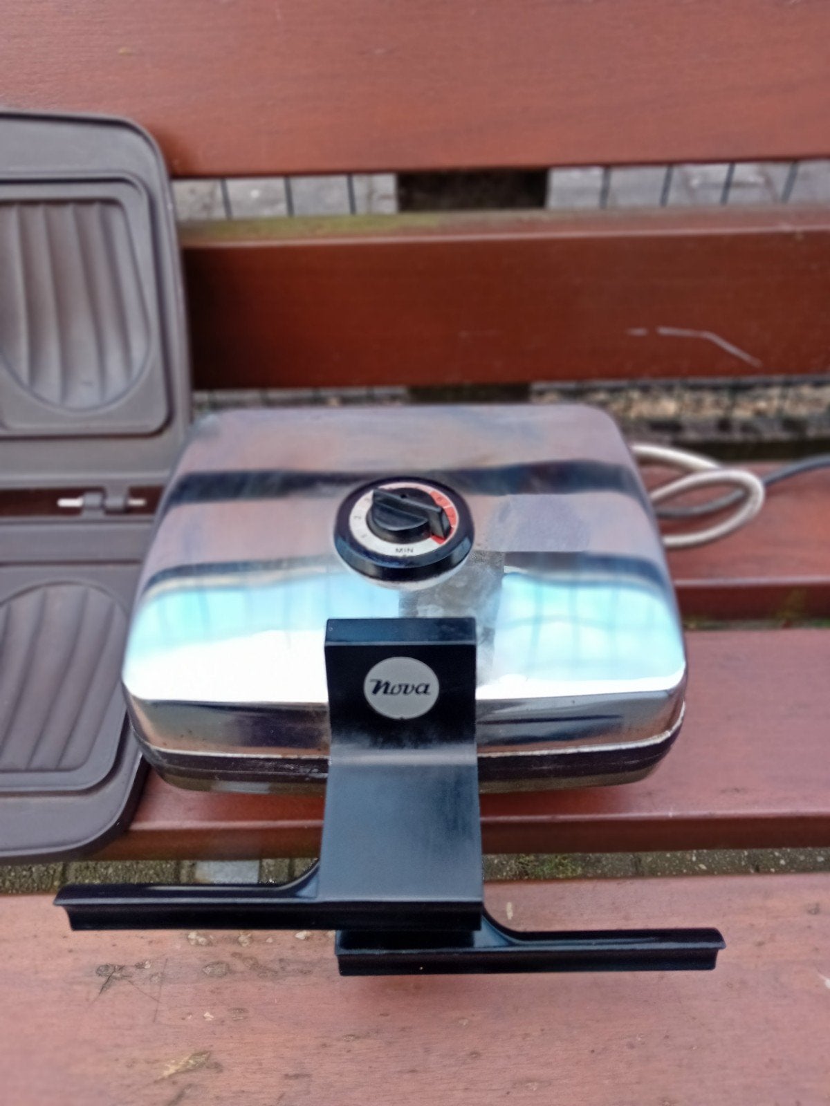 Fer à gaufes de marque Nova avec thermostat, Enlèvement ou Envoi