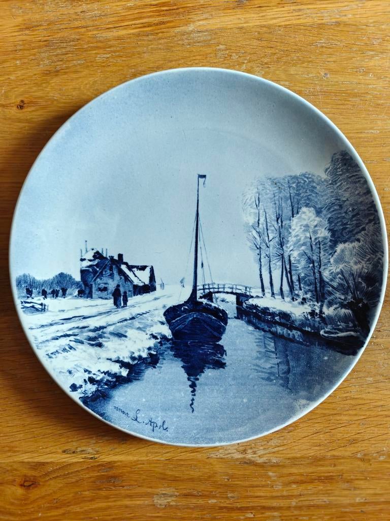 Wandbord #138 naar L. Apol winterlandschap boot in gracht, Antiquités & Art, Enlèvement