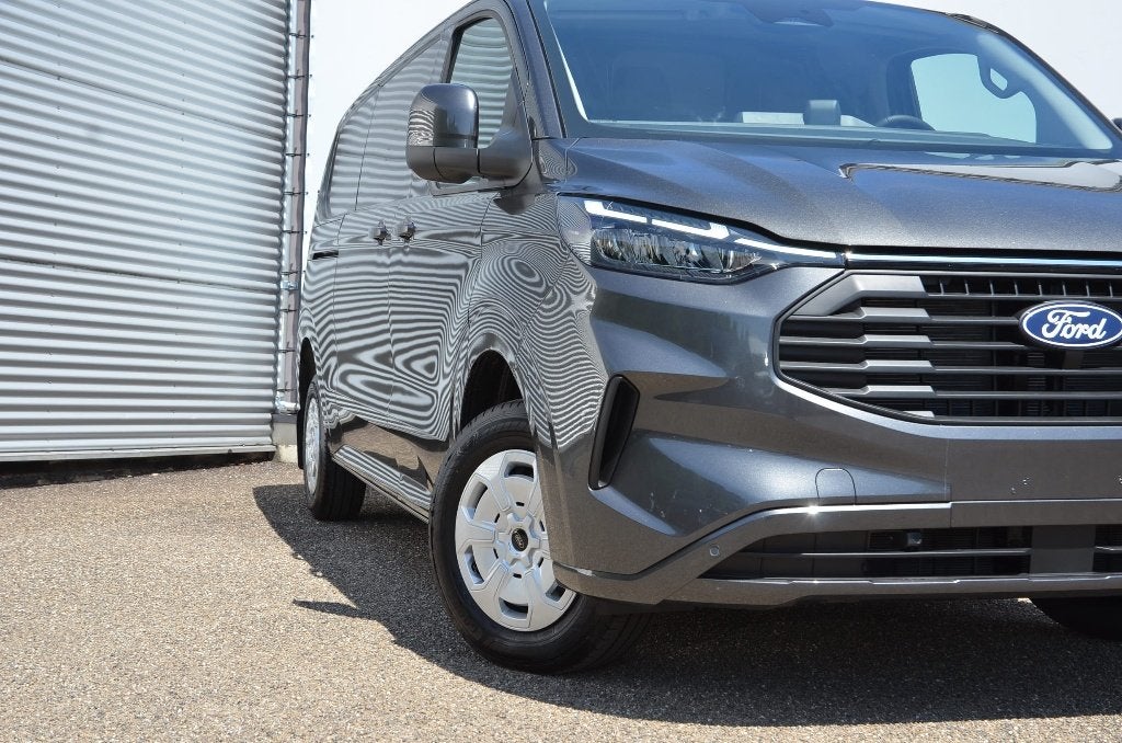 Ford Transit Custom- L2- Limited- Automaat- Nieuw- 36300+BTW, Auto's, Bestelwagens en Lichte vracht, Automaat, Stof, Euro 6, Automatische klimaatregeling