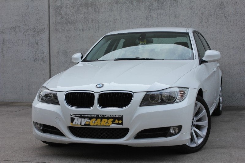 BMW 318i Berline, 4 deurs, 1995 cc, Zwart, 4 cilinders