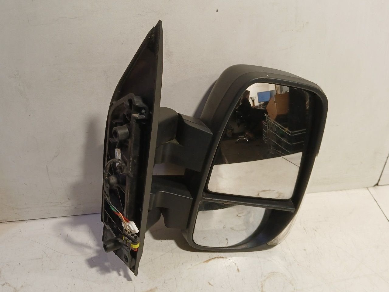 Spiegel buiten rechts elektrisch Iveco New Daily, Onderdelen@venauto.nl, Van der Ven Autorecycling B.V., Gebruikt, Ettenseweg 76, 4706 PB Roosendaal, The Netherlands