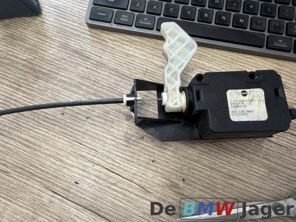 Motor tankklepvergrendeling Mini R50 R53 7115559, Autos : Pièces & Accessoires, Électronique & Câbles, Mini, Utilisé, Enlèvement ou Envoi