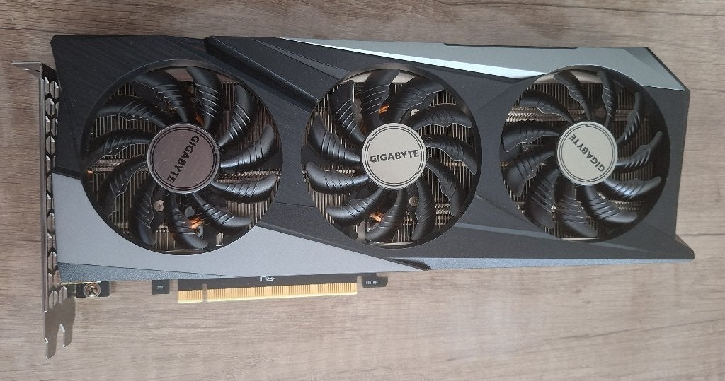 Carte graphique RTX 3060 12GO Gigabyte, Informatique & Logiciels, Cartes vidéo, GDDR6, PCI-Express 4, Comme neuf, Enlèvement