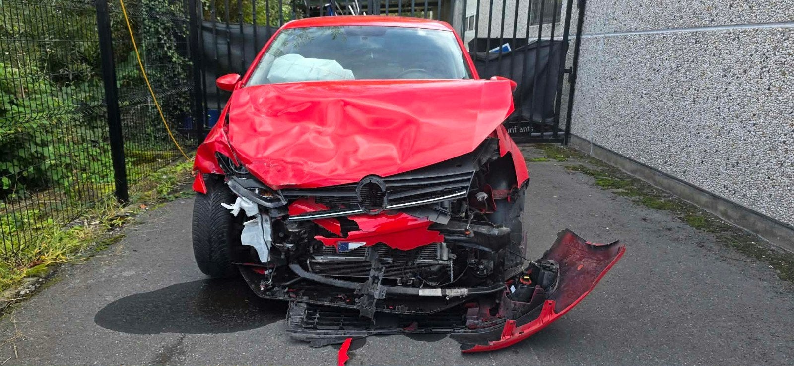 VW POLO Accidentée, Rouge, Volkswagen, Berline, Automatique