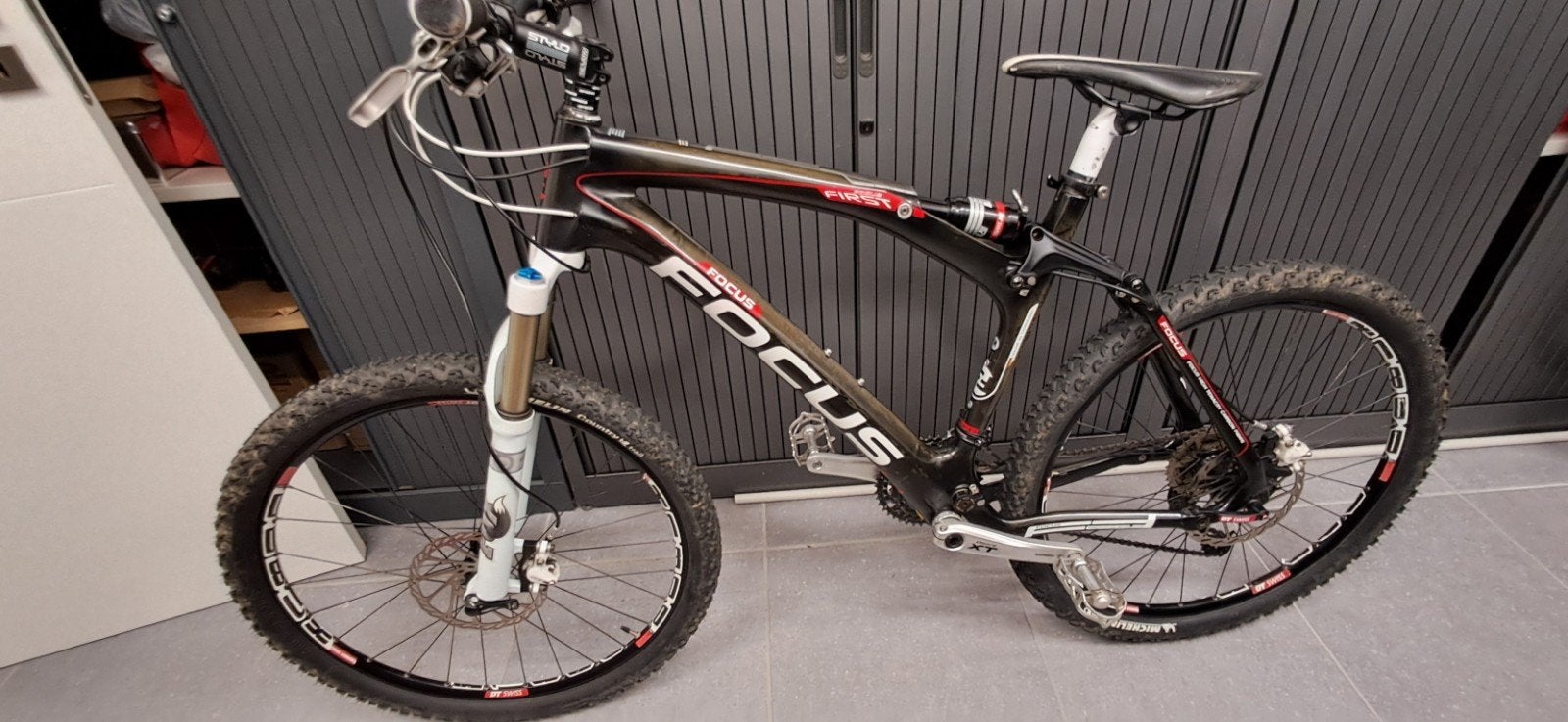 vtt focus carbone, Enlèvement