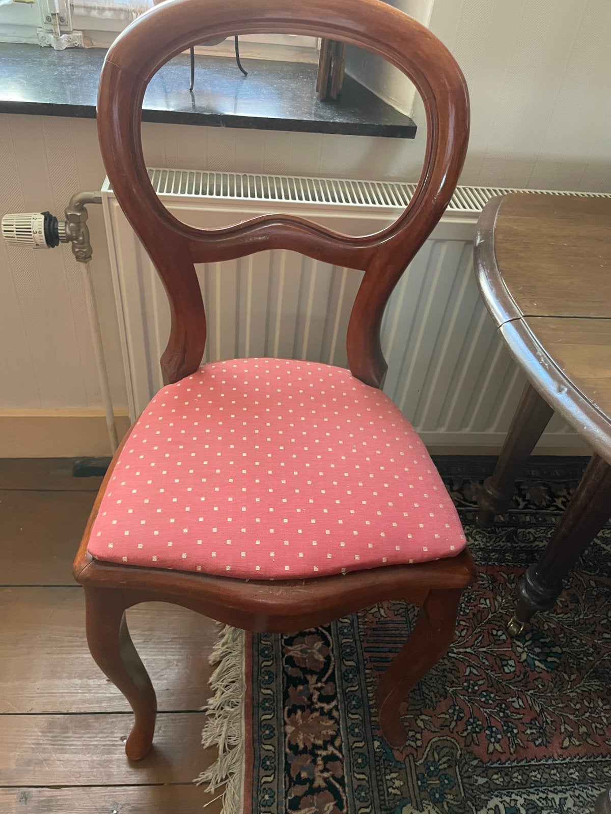 Serie de 4 chaises a vendre, Enlèvement