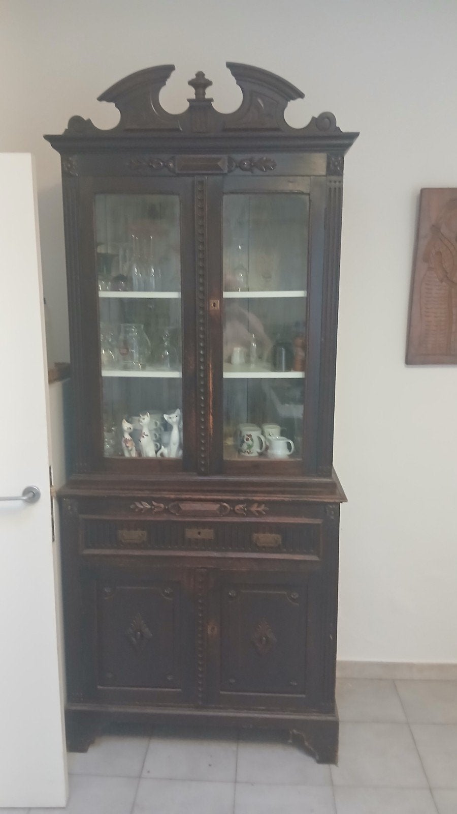 antieke keukenkasten- donker., Ophalen