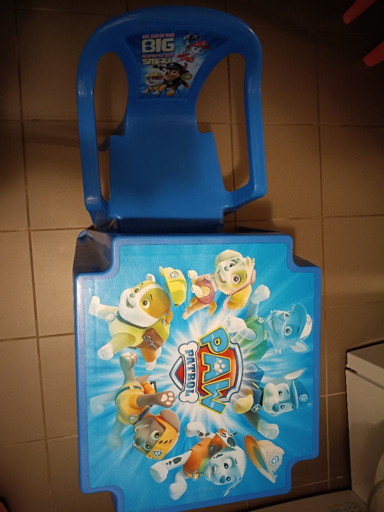 Tafel en stoeltje peuter/kleuter, Ophalen