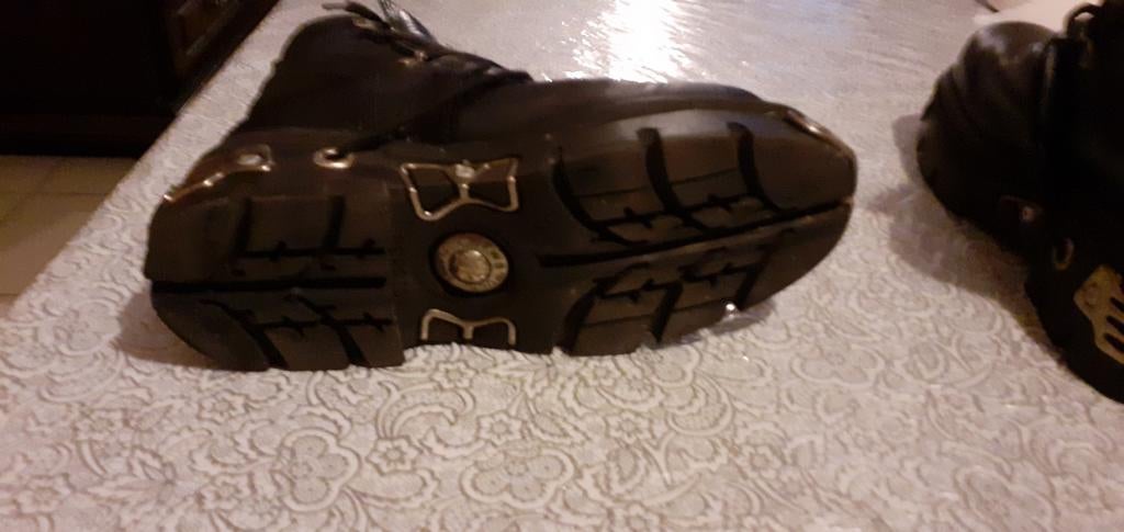 Nieuwe New Rock schoenen te koop., Ophalen