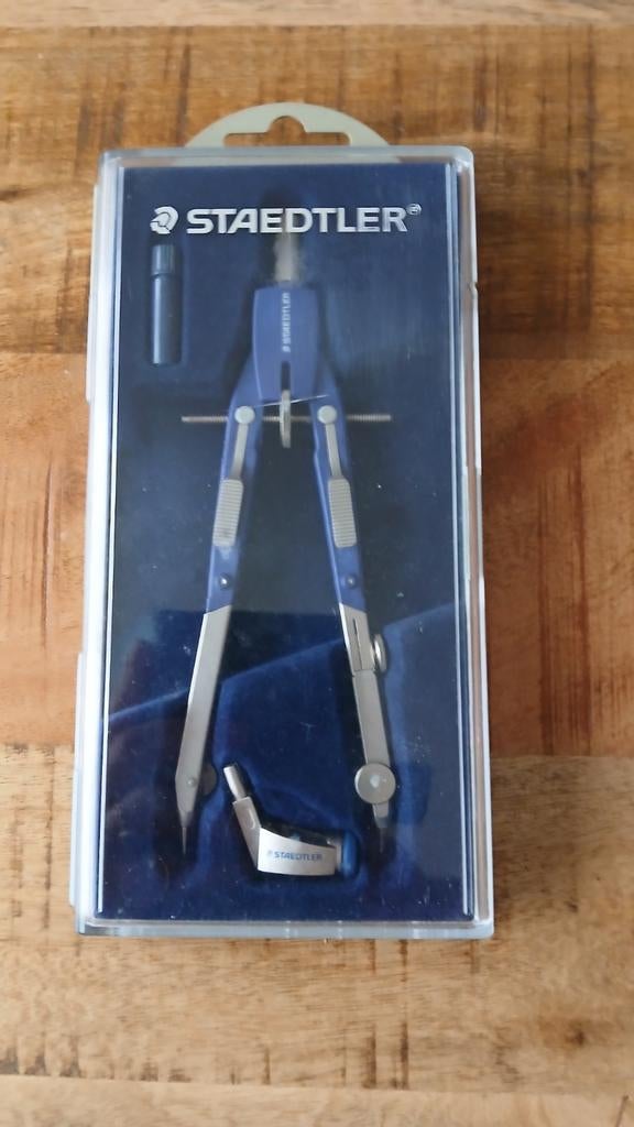 Passer Staedtler, Ophalen