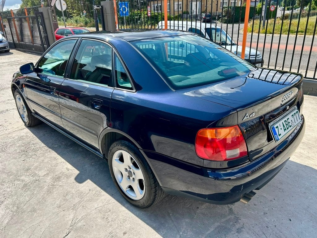 audi a4 2.6 v6 oldtimer avec 145.000km annee 1996, Achat, 110 kW, A4, 5 portes