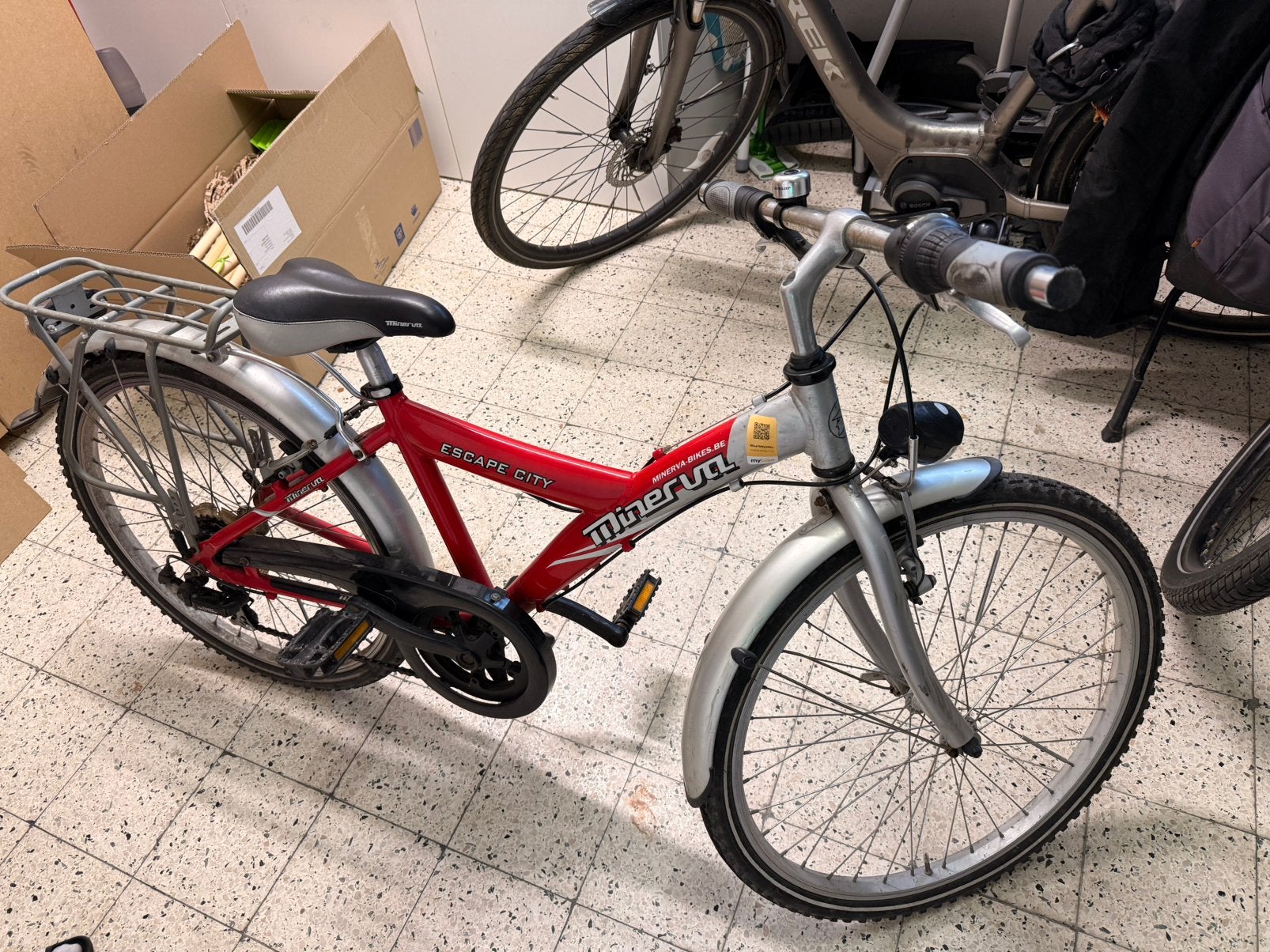 Minerva jongensfiets meisjesfiets 24”, Fietsen en Brommers, Ophalen, Zo goed als nieuw