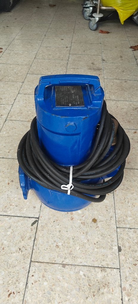 Pompe submersible KSB 0,75 kW - triphasée - neuve, Enlèvement ou Envoi, Neuf