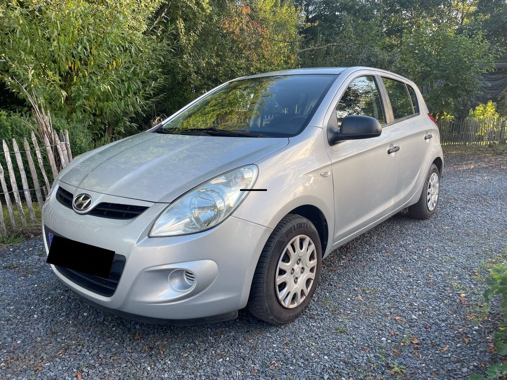 Hyundai i20 – 2011 – 115.000 km, Sound system, Euro 5, Stof, Zwart