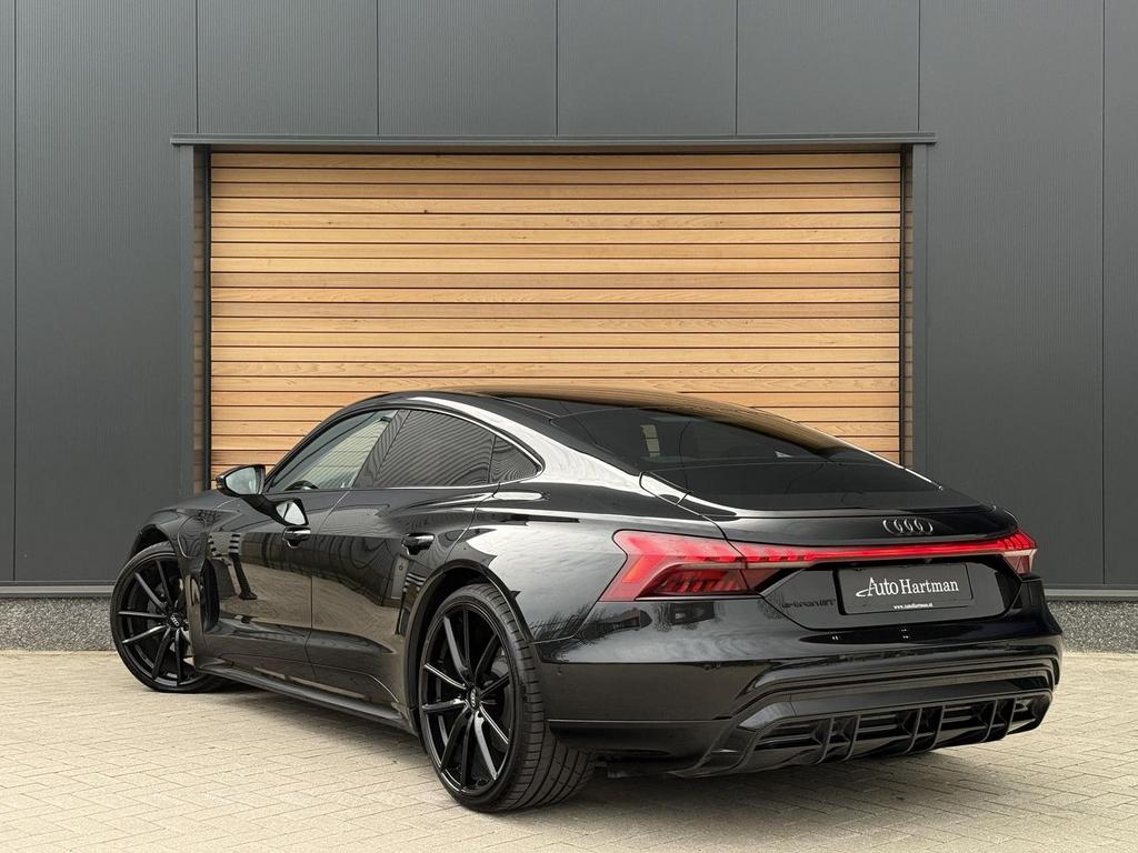 Audi e-tron GT S-line 93 kWh 4W-BESTURING|LUCHTVERING|STOELV, Automaat, Zwart, Berline, Parkeersensor