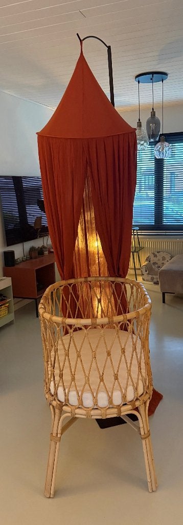 Rotan Wiegje, Ophalen, Zo goed als nieuw, Wieg