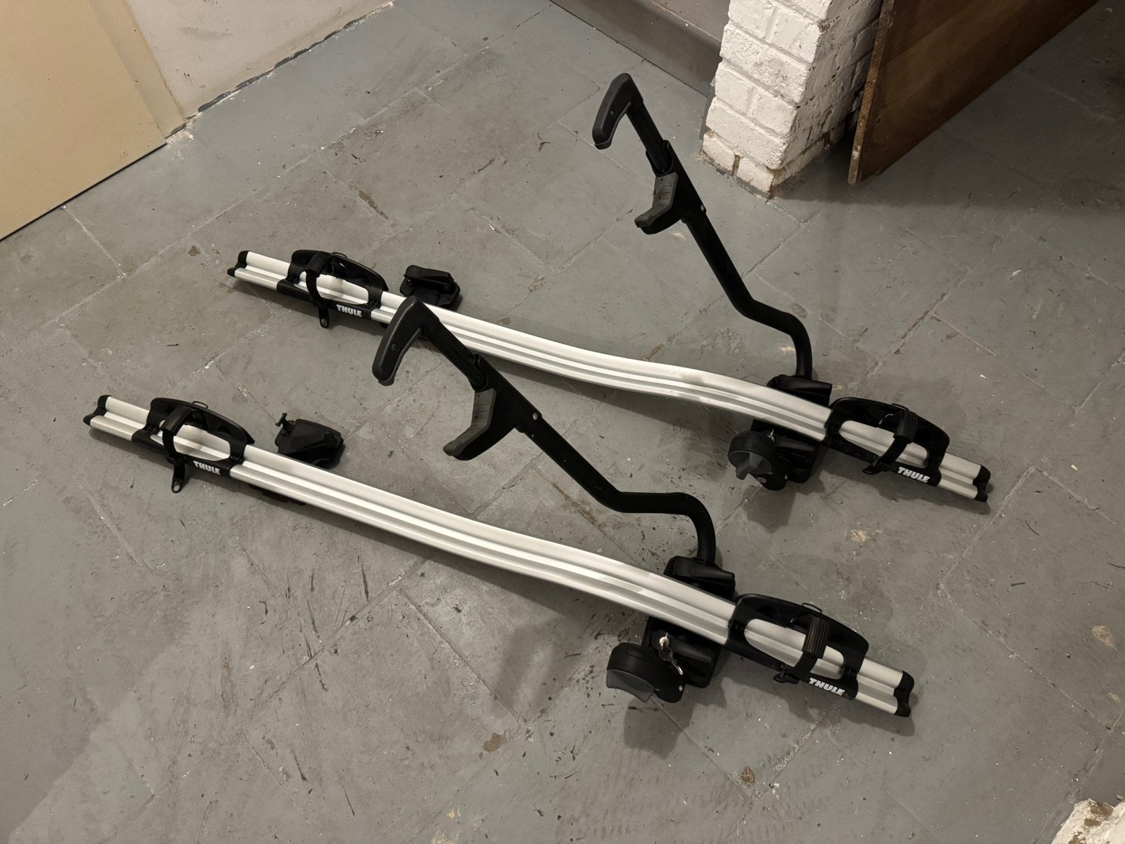 THULE ProRide fietsendrager voor op het dak (2x), Auto diversen, Fietsendragers, Ophalen, Zo goed als nieuw