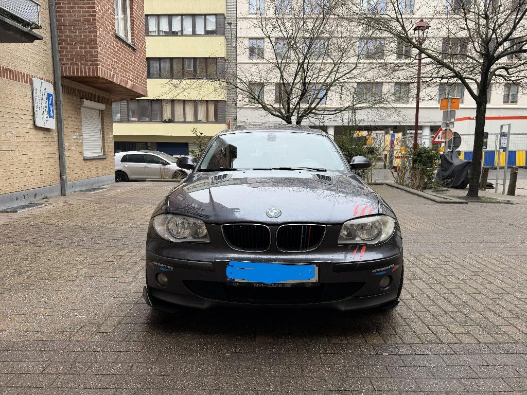 BMW 116i zonnedak op benzine, Testrit aan huis, 1 Reeks, Open dak, Bedrijf