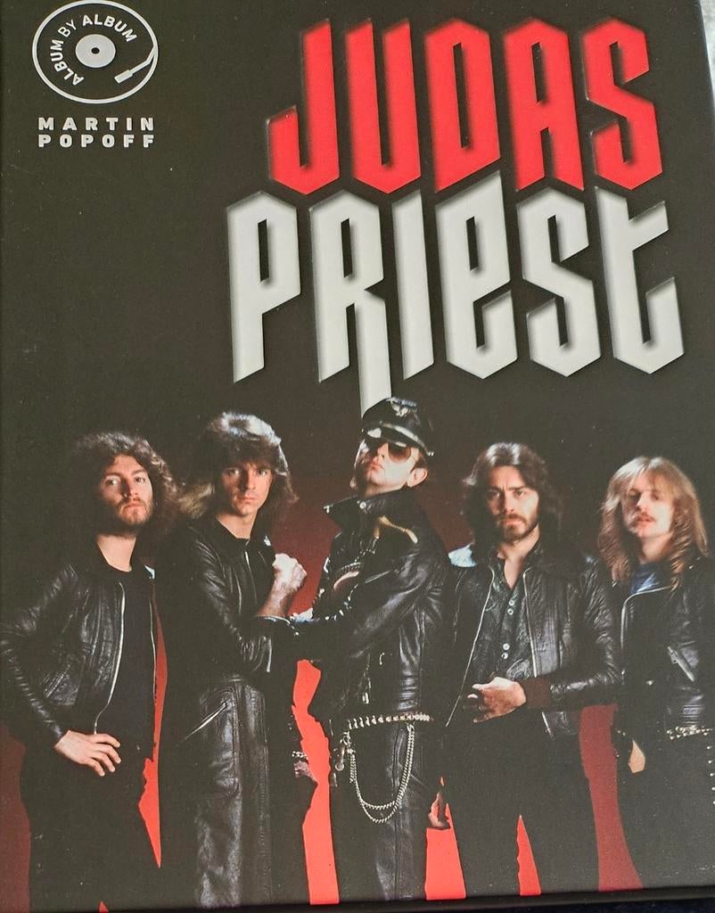 Album By Album Judas Priest, Livres, Musique, Neuf, Autres sujets/thèmes, Martin Popoff, Envoi