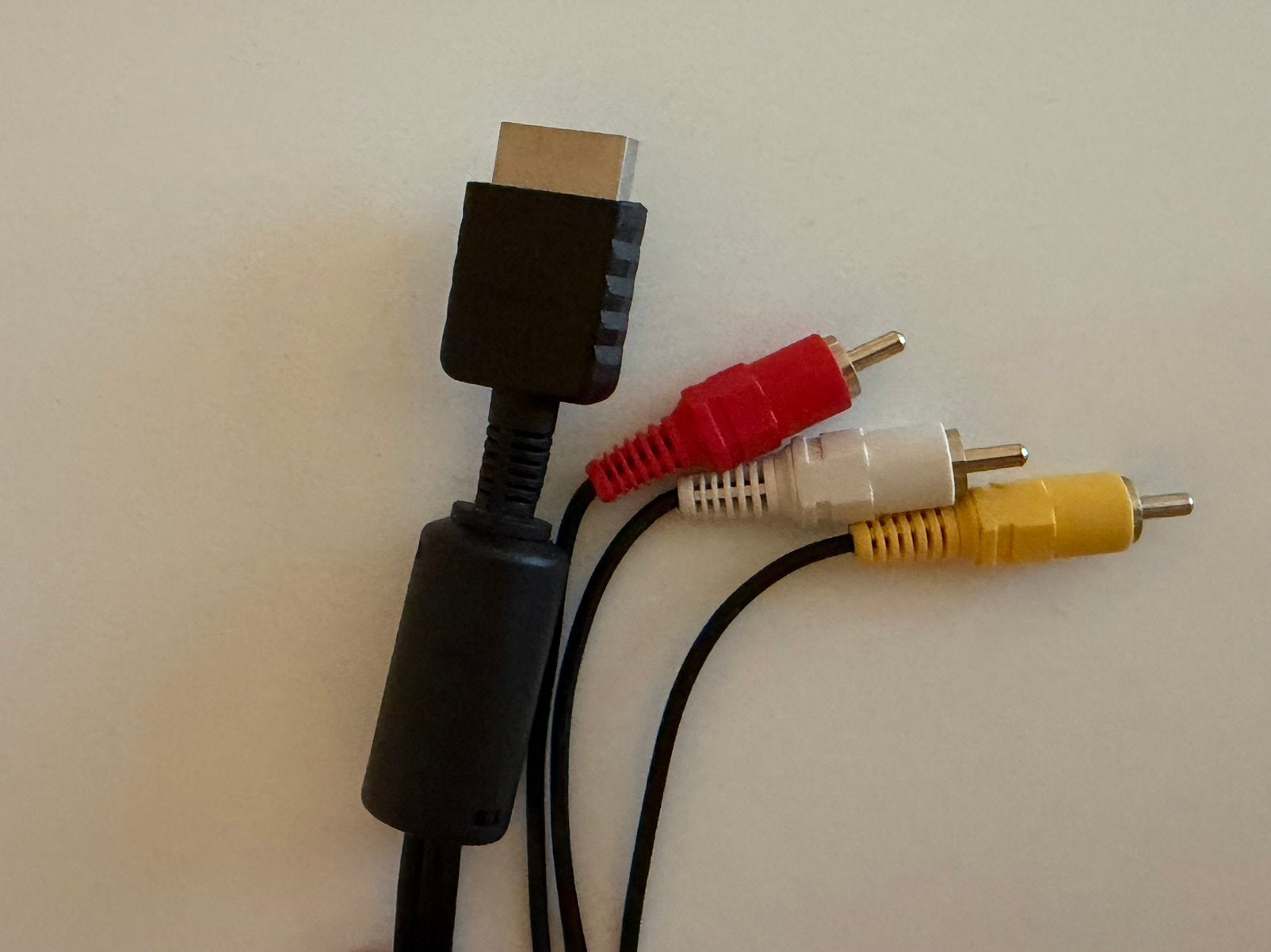 PlayStation 2 AV Kabel / tv kabel, Ophalen of Verzenden, Zo goed als nieuw