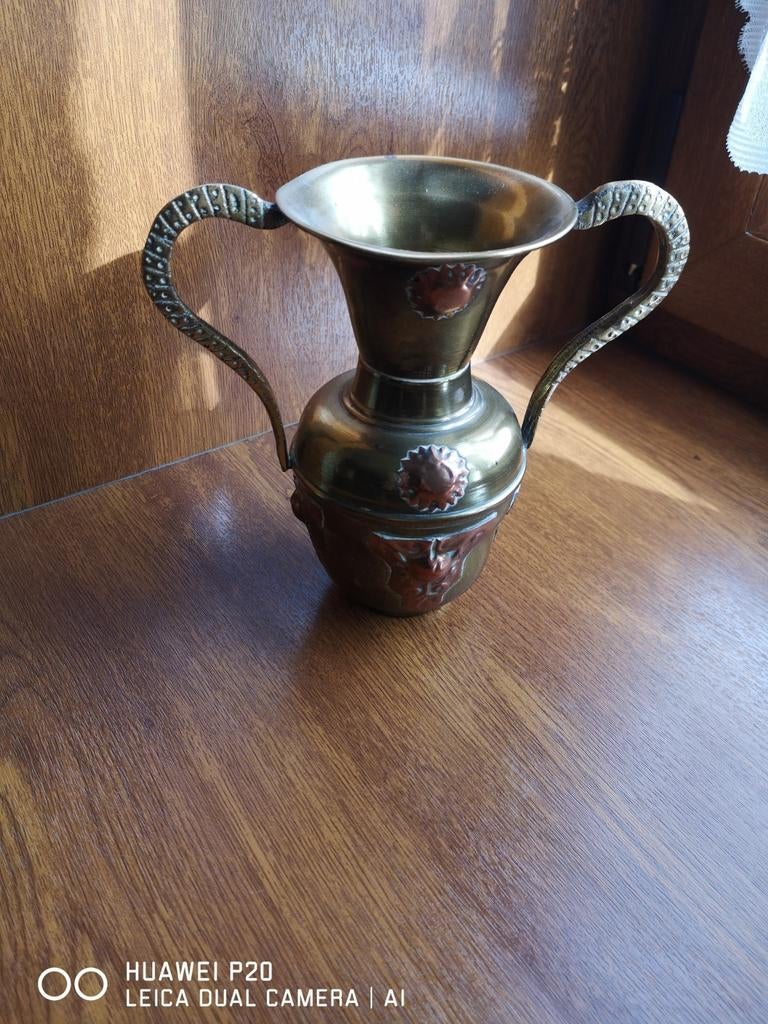 Petit vase en cuivre jaune et rouge ancien, Antiquités & Art, Enlèvement