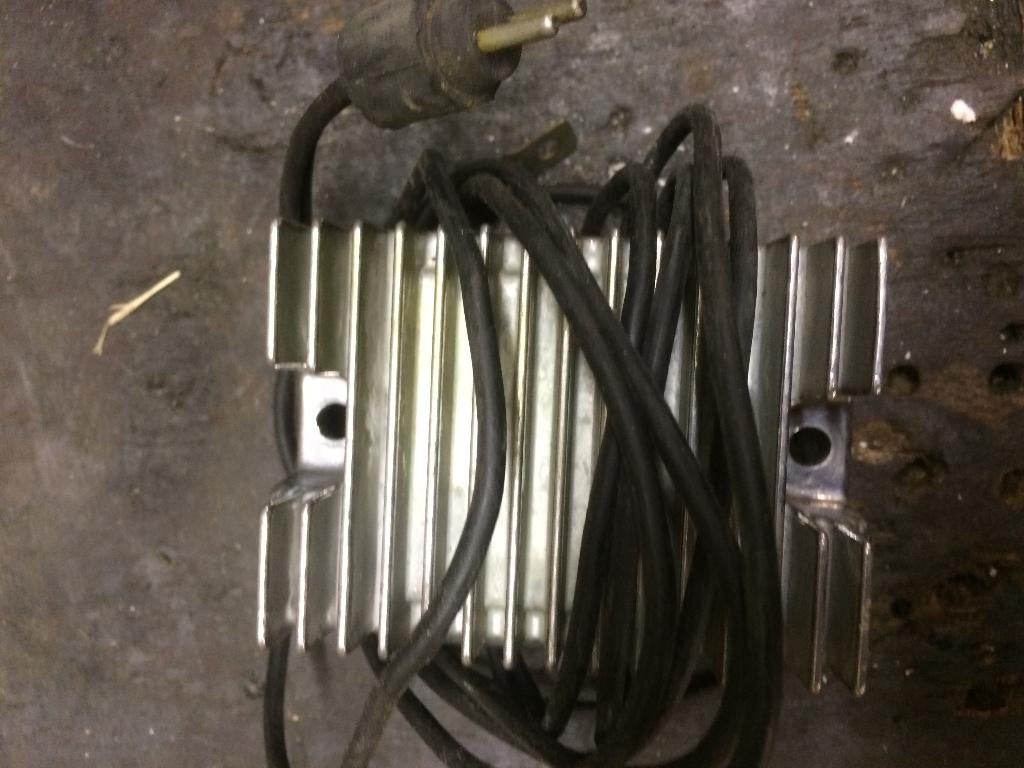 Régulateur Harley Accel XL Sportster '84-'90 (2 broches), Enlèvement, Neuf