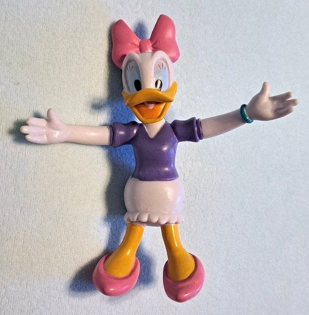 Disney figuur Katrien Duck, Ophalen of Verzenden, Overige figuren, Nieuw, Beeldje of Figuurtje