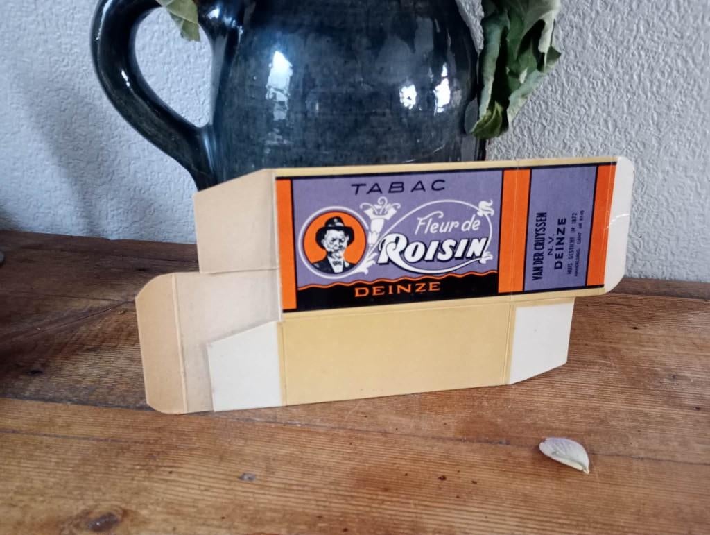 Oud tabakspakket Fleur van Roisin Van Der Cruyssen, Ophalen of Verzenden, Nieuw, Tabaksdoos of Verpakking