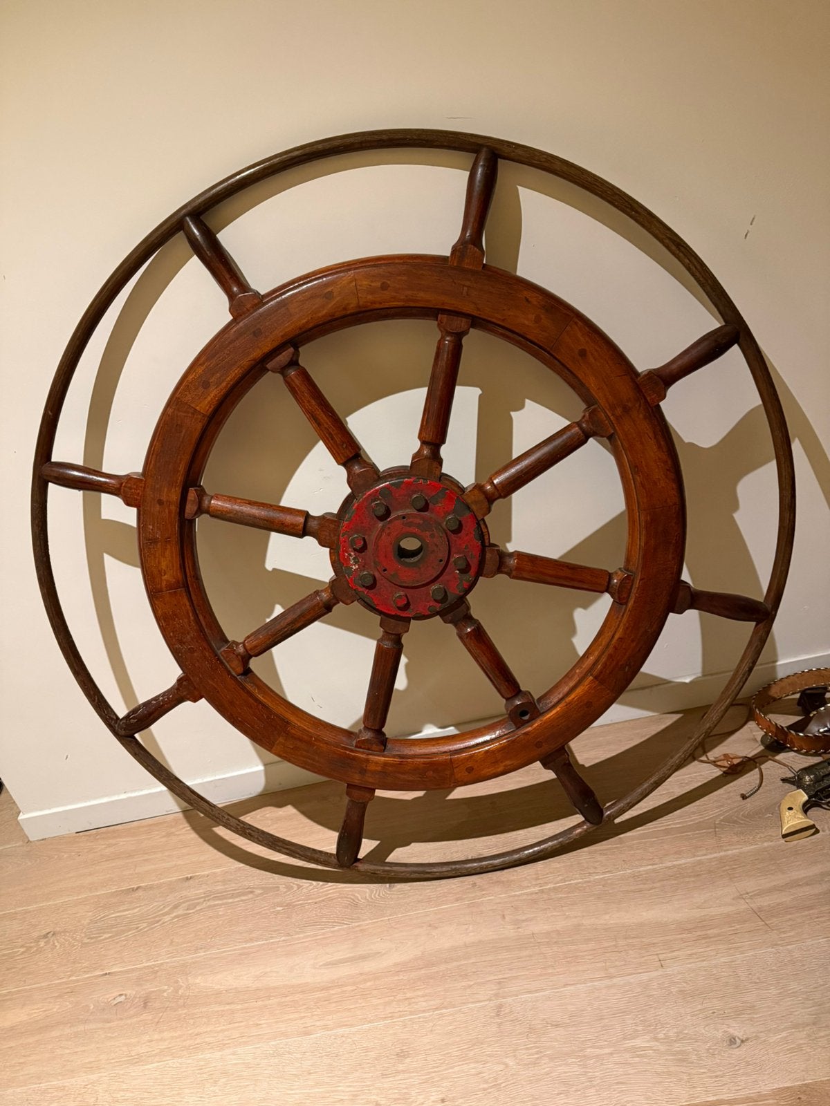 Stuurwiel schip, Ophalen, Zo goed als nieuw