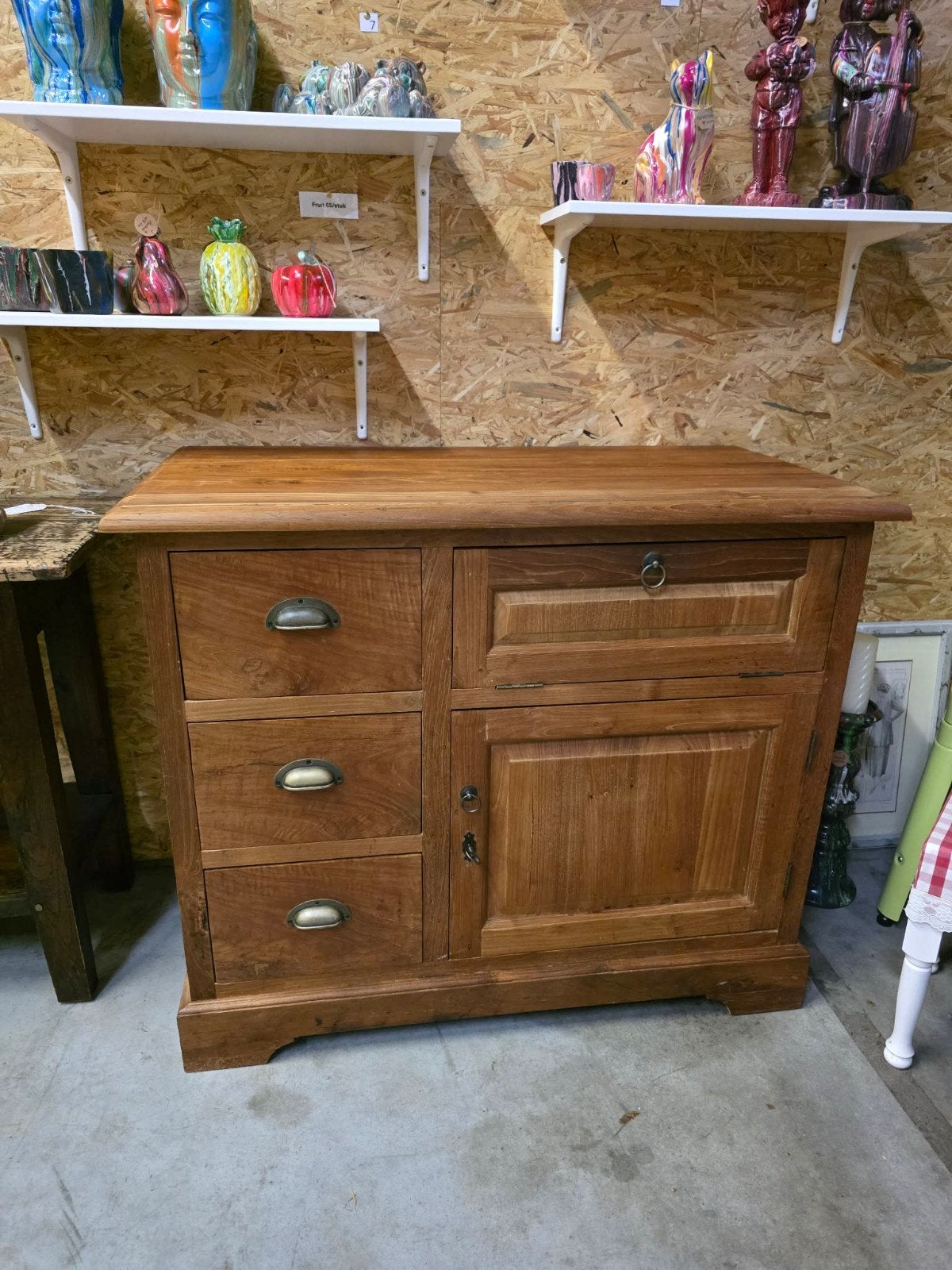 Massief teakhouten tv meubel in goede staat. 100x85cm, Maison & Meubles, Armoires | Mobilier de télévision, Enlèvement