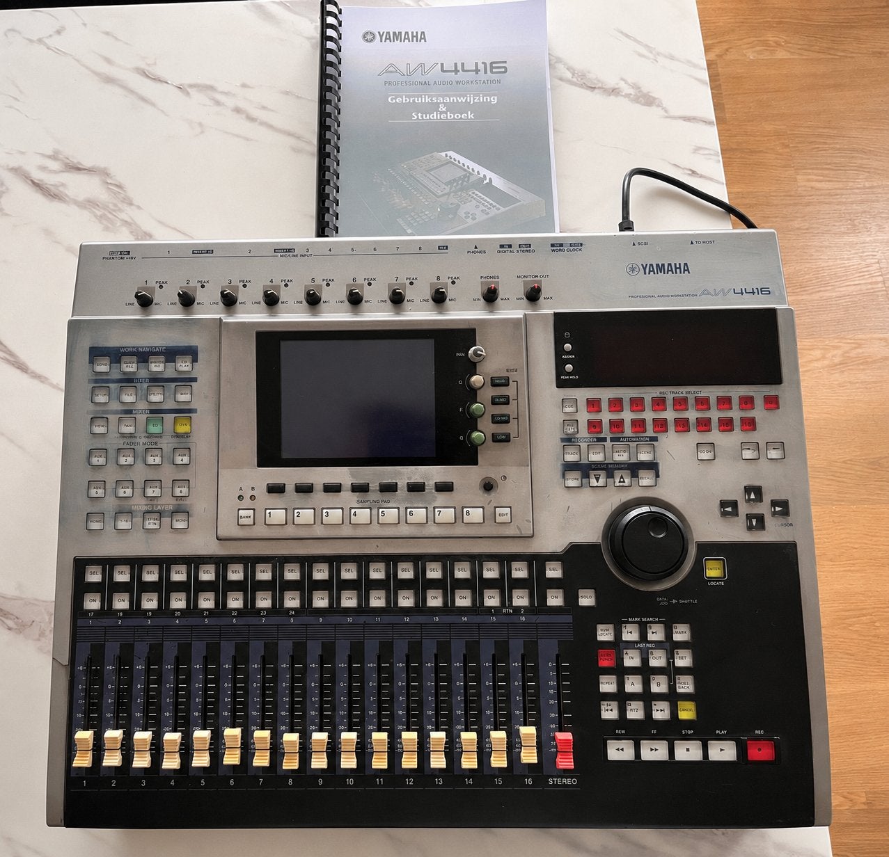 Yamaha aw4416 werkstation mixer, Enlèvement, Comme neuf