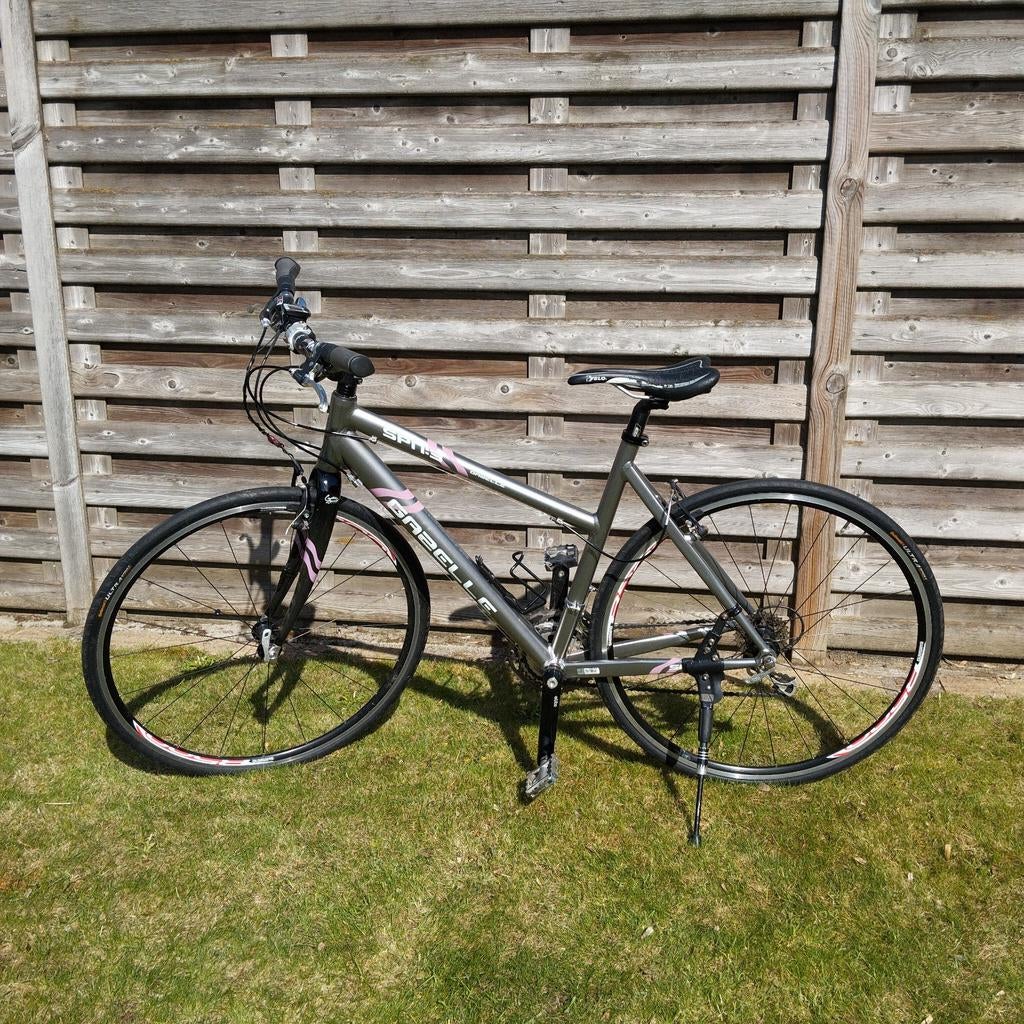 Dames racefiets sportbike, Fietsen en Brommers, Fietsen | Racefietsen, Ophalen of Verzenden, Dames, Gazelle