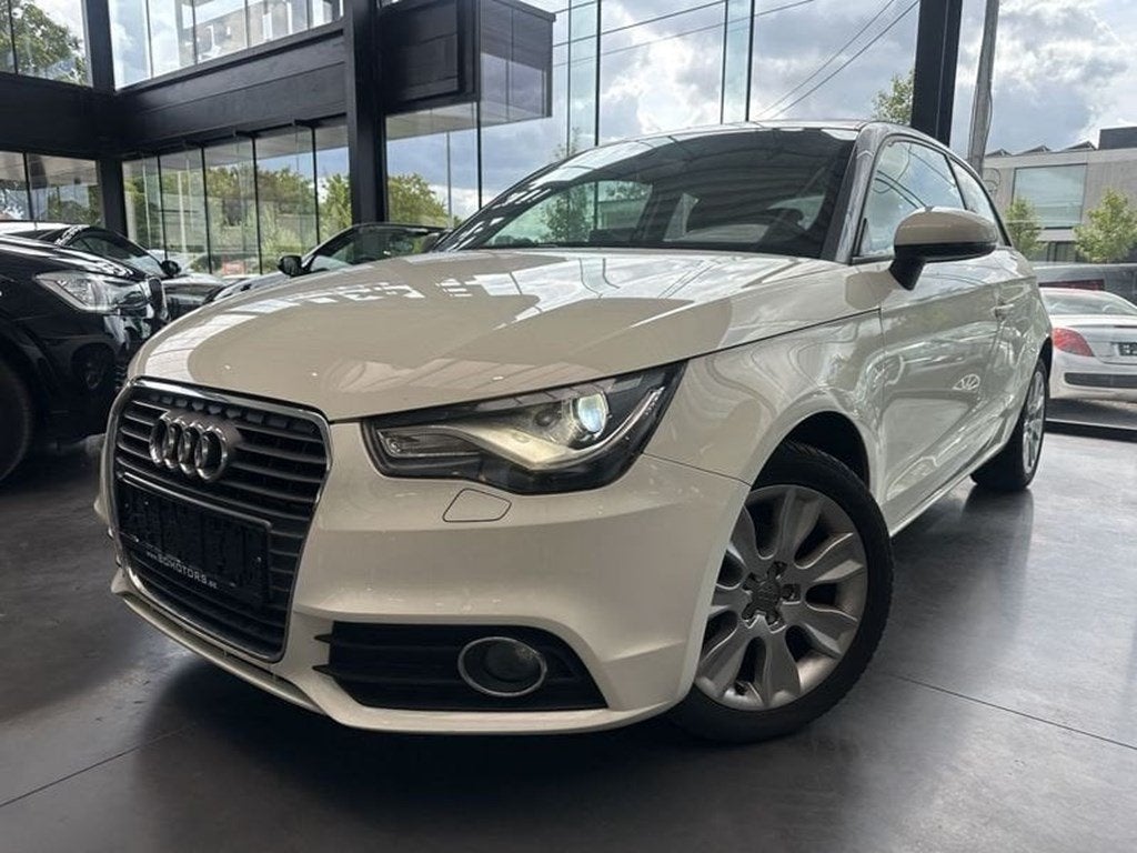 Audi A1 1.2 TFSi Ambition,XENON+LED,Verw st.GARANTIE,93760, Auto's, Audi, A1, Wit, Bedrijf, https://public.car-pass.be/vhr/37ed4f75-97c0-4043-bf9e-c57c60903f2e