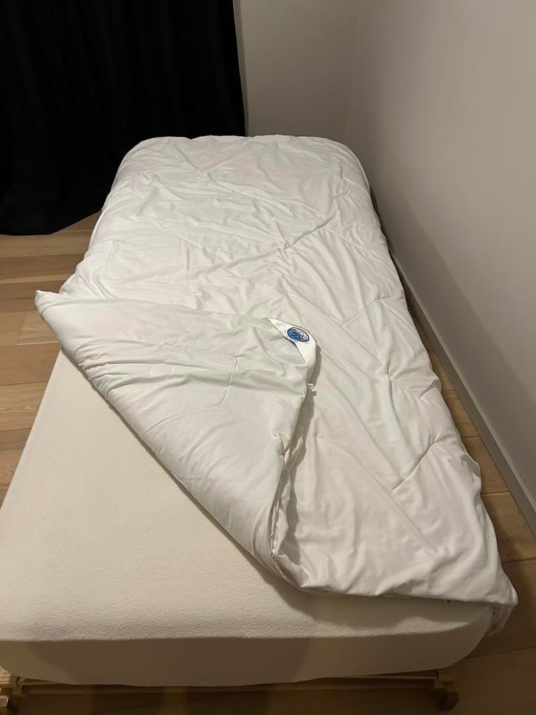 Aangenaam en kwalitatief dubbel dekbed Sleepy, Une personne, Enlèvement, Utilisé, Couverture ou Couette