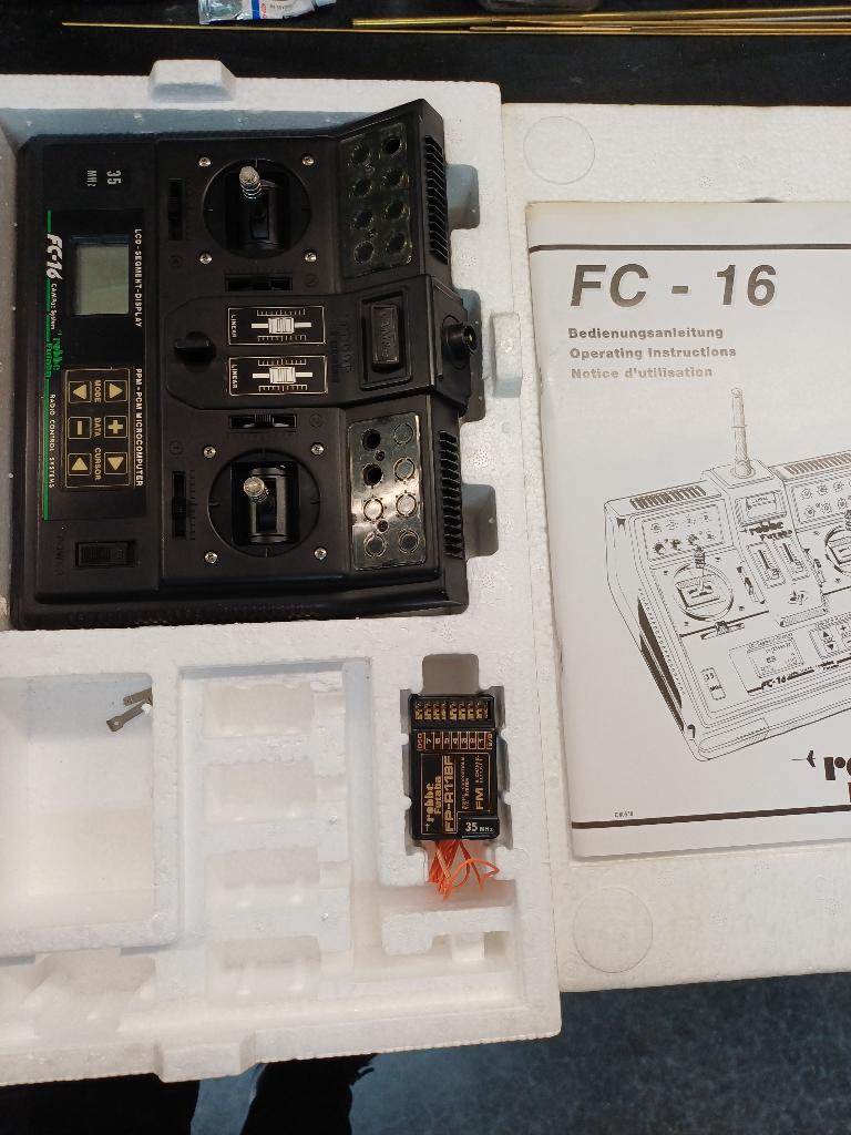 Te koop.  Robbe Futaba FC16 met ontvangers., Hobby en Vrije tijd, Ophalen of Verzenden, Gebruikt