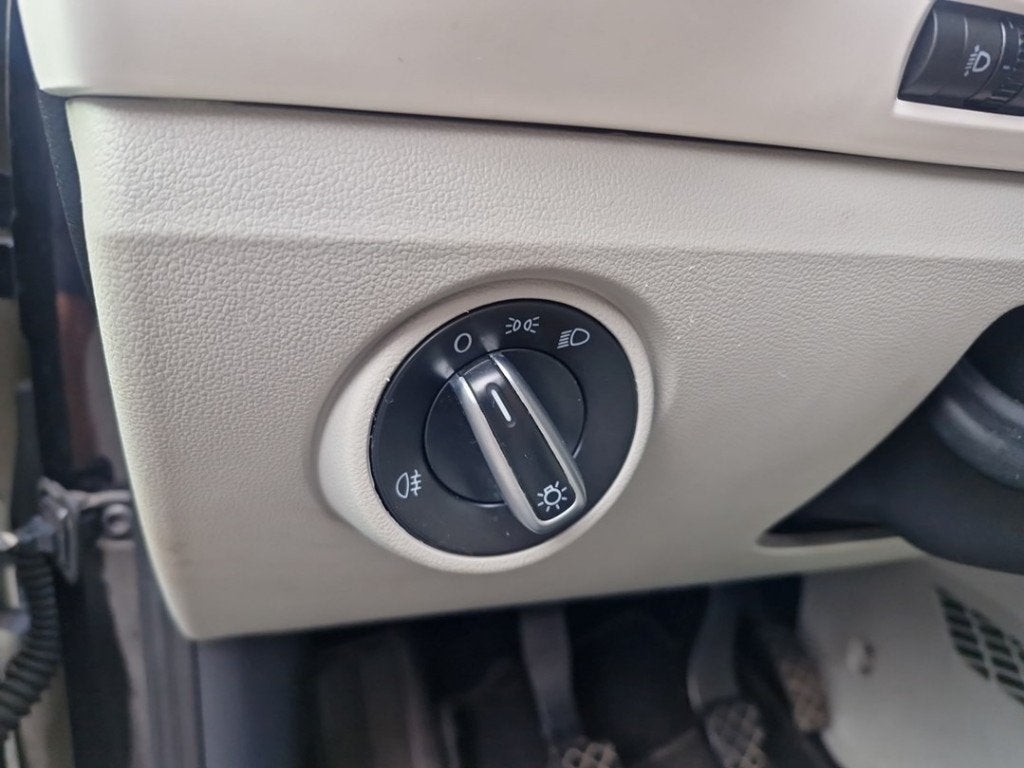 INTERRUPTEUR D'ECLAIRAGE Seat Mii (01-2011/07-2019), Autos : Pièces & Accessoires, Seat Deutschland GmbH, Service@seat.de, Utilisé