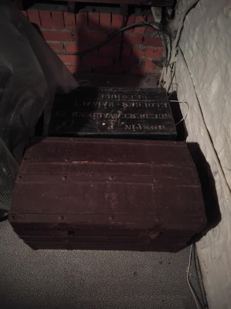 coffre ancien, Enlèvement