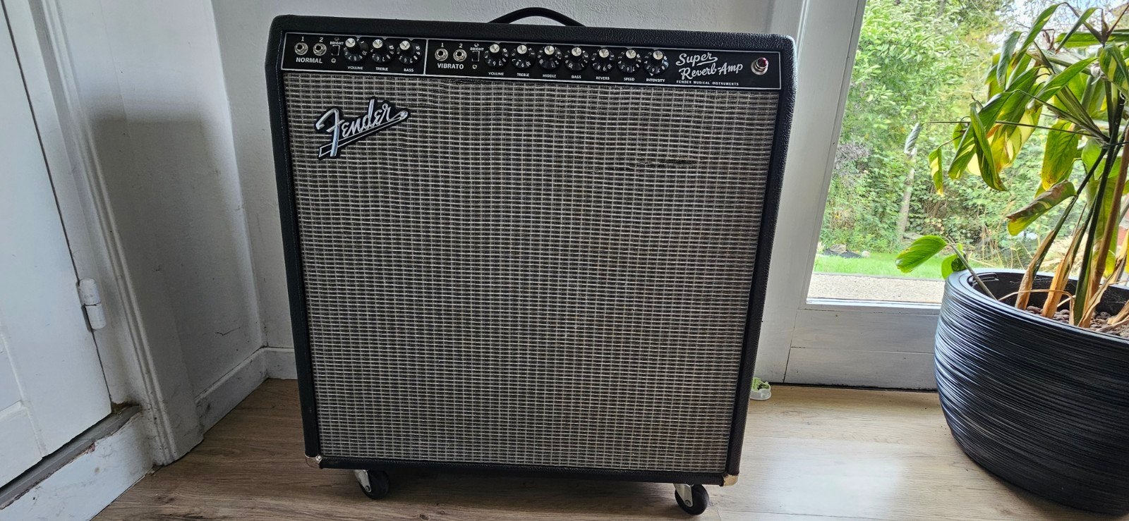 Fender ’65 Super Reverb Reissue, Muziek en Instrumenten, Ophalen, Gebruikt, Gitaar, Minder dan 50 watt