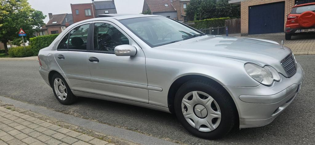 COMPRESSOR MERCEDES C200, Auto's, Mercedes-Benz, 4 deurs, Zwart, Particulier, Open dak