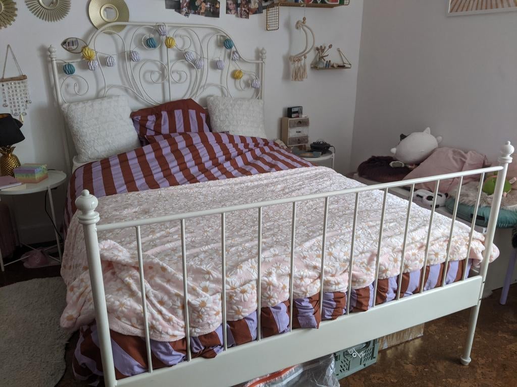 Metalen bed met lattenbodem 140x200, Huis en Inrichting, Ophalen