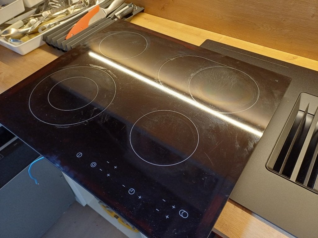Kookplaat - 4 plaatsen, Electroménager, Tables de cuisson, 4 zones de cuisson, Encastré, Enlèvement, Utilisé