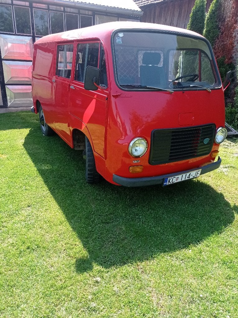IMV 1600, dkw licence, Autos, Rouge, Boîte manuelle, Noir, 5 portes